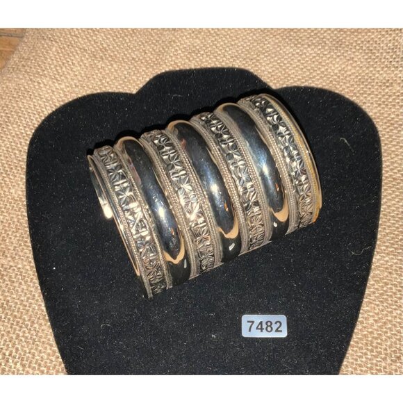 Wide Silver Cuff Bracelet With Intricate Floral Pattern Design For Women - Picture 6 of 14